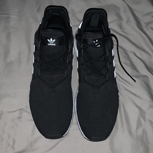 New Black men’s adidas shoes size 10 - Picture 3 of 6